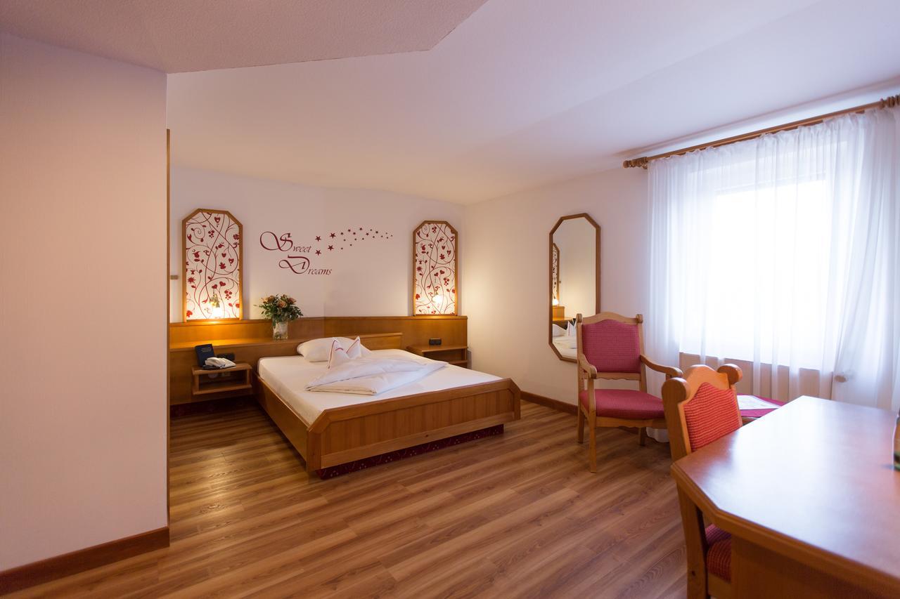 Rehau Fraenkischer Hof מראה חיצוני תמונה